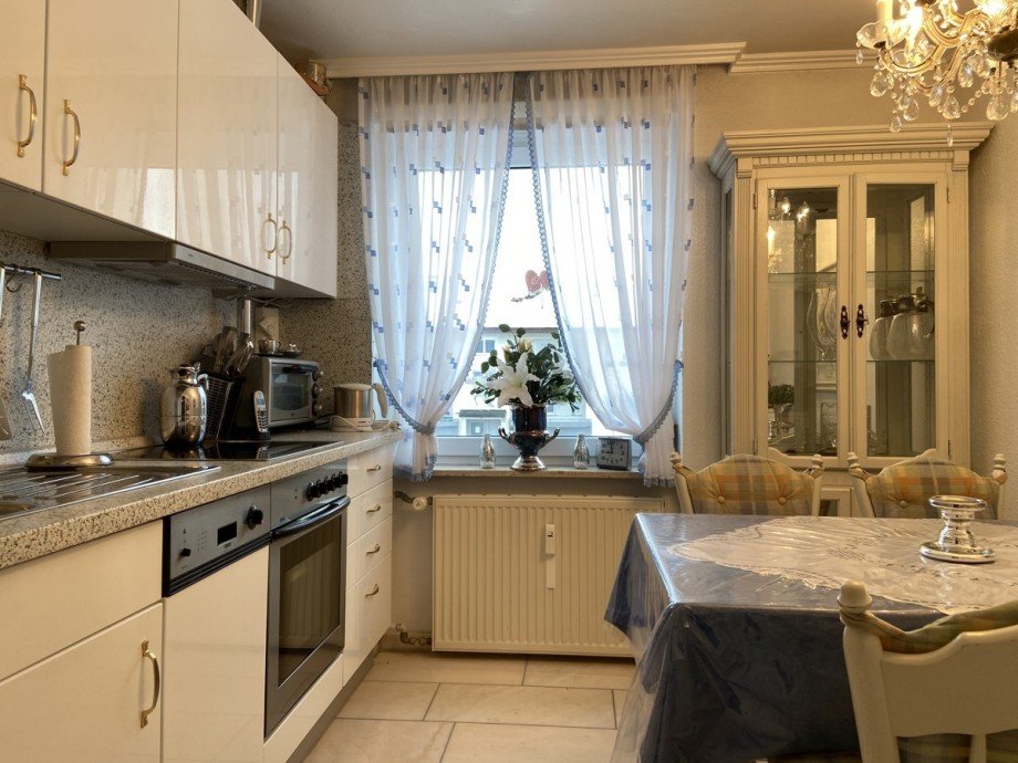 K�che mit Fenster Etagenwohnung Oberstaufen