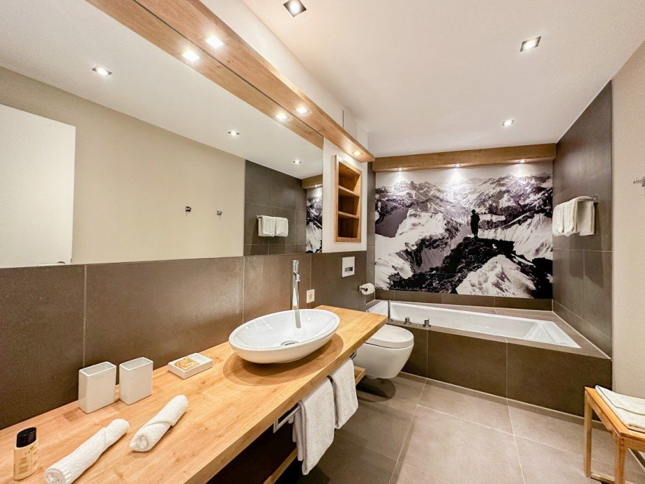 Badezimmer mit Badewanne Etagenwohnung Oberstaufen