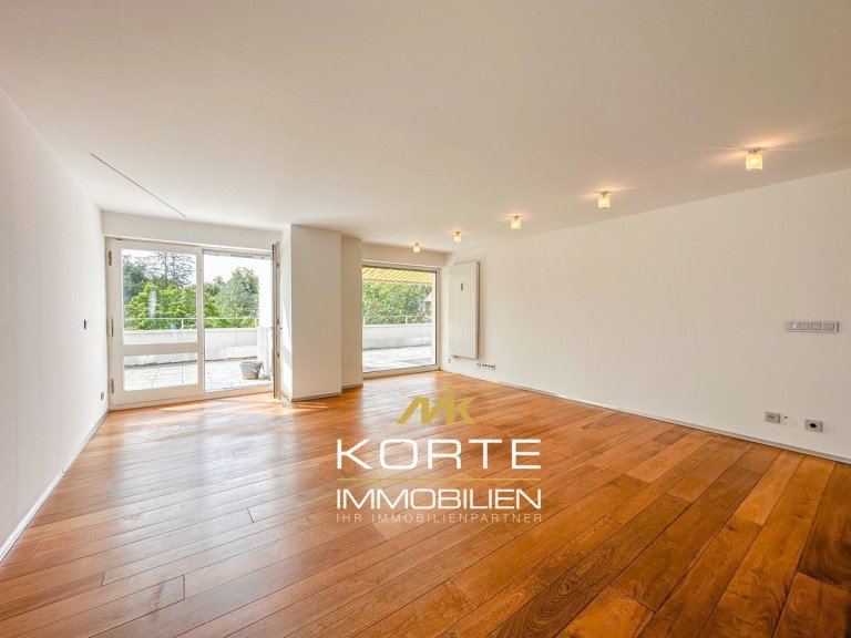 Wohnzimmer M�nchen / Nymphenburg Penthousewohnung Exklusive Penthousewohnung mit gro�er Dachterrasse in Nymphenburg - M�nchen