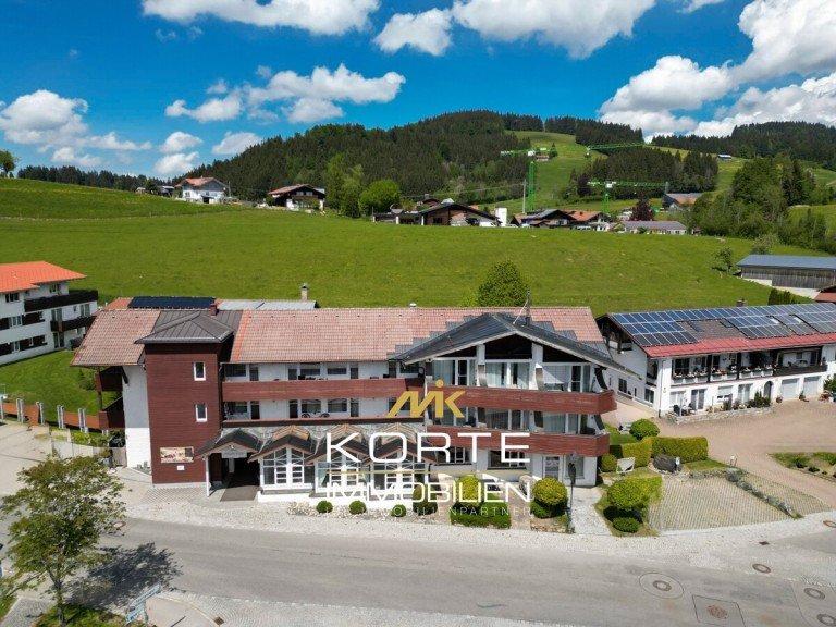 Titelbild Oberstaufen / Kalzhofen Erdgeschosswohnung Exklusives Apartment in Oberstaufen - Moderne 2-Zimmer-Wohnung mit Terrasse und Wellnessbereich