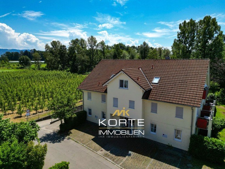 Titelbild Wasserburg (Bodensee) Dachgeschosswohnung Seltene Gelegenheit: 3 Zimmer-Dachgeschosswohnung in Wasserburg am Bodensee