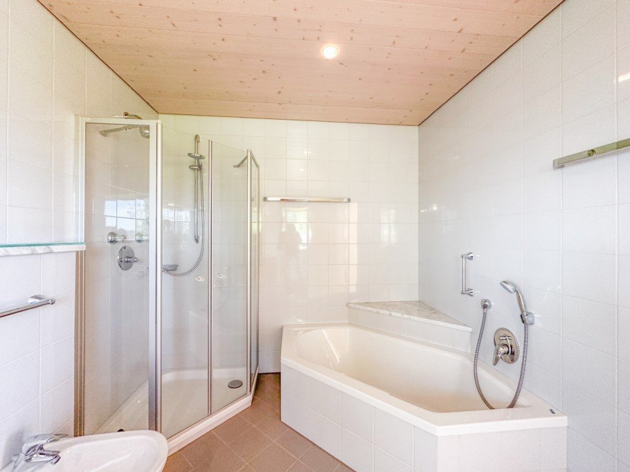 Badezimmer UG Einfamilienhaus Sulzberg