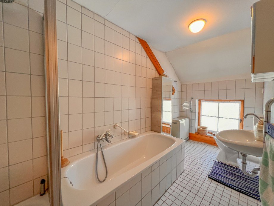 Badezimmer 1.OG Bauernhaus Maierh�fen