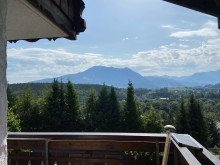 Balkon nach S�den EG. Ein Haus in Top Lage 
in Immenstadt im Allg�u 
mit unverbaubarem Blick in die Berge!
