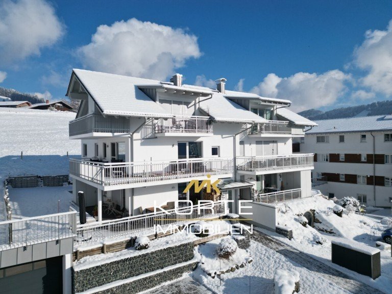 Hausansicht Oberstaufen / Kalzhofen Dachgeschosswohnung Exklusive Dachgeschossresidenz mit Panorama-Balkon und Kaminofen in Oberstaufen im Allg�u
