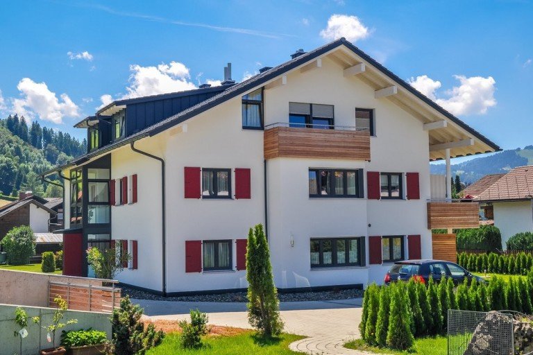  Oberstaufen Dachgeschosswohnung EXKLUSIVES WOHNEN �BER DEN D�CHERN VON OBERSTAUFEN MIT PANORAMABLICKIN BESTER LAGE