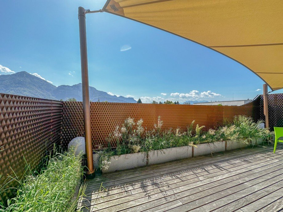 60qm Dachterrasse mit Sonnensegel Penthousewohnung Dornbirn