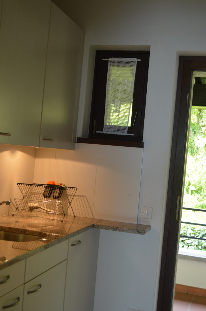 Eingang u. K�che Etagenwohnung Vira (Gambarogno)