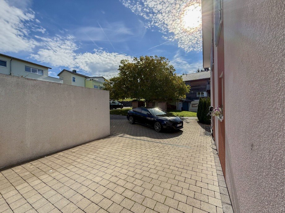 Garage mit Au�enstellpl�tzen Einfamilienhaus Weiler-Simmerberg / Simmerberg