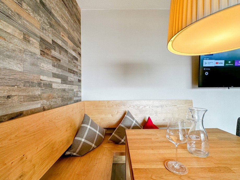 Veredelte R�ckwand mit Echtholz Etagenwohnung Oberstaufen