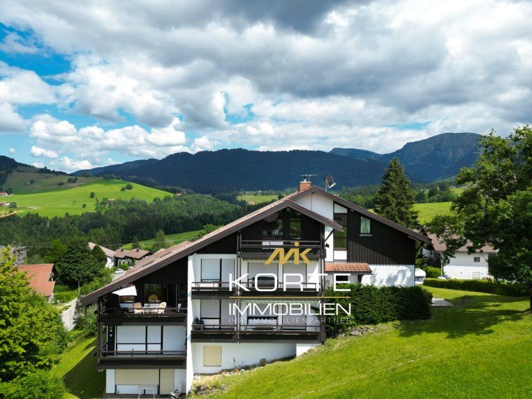 Hausansicht Oberstaufen / Steibis Etagenwohnung Alpines Lebensgef�hl mit Weitblick - Charmante 2-Zimmer Wohnung in Steibis