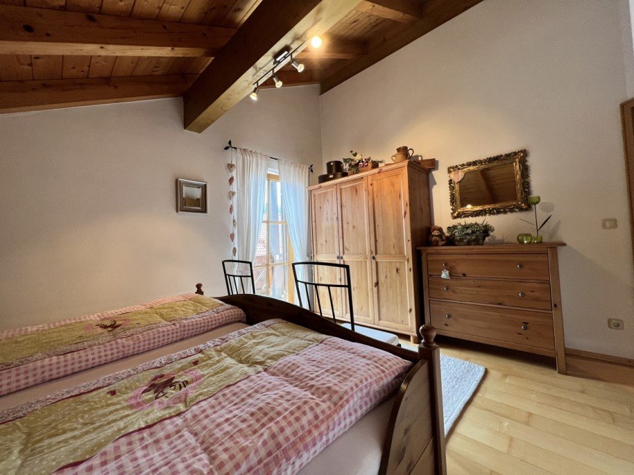 Schlafzimmer Dachgeschosswohnung Oberstaufen