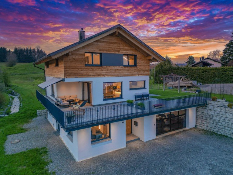 Abendstimmung im Allg�u Oberstaufen Chalet Modernes Alpenchalet im ALLG�U mit hochwertiger Ausstattung
