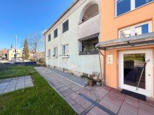 Hauseingang Charmanter Altbau in Aeschach - Gro�z�gige 5-Zimmer-Wohnung mit vielseitigem Nutzungspotenzial