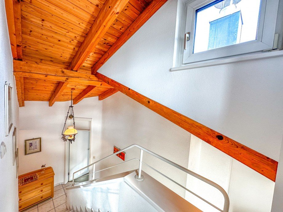 Treppenhaus OG ins DG Doppelhaush�lfte Wei�ensberg