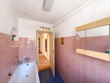 Badezimmer 2 Charmanter Altbau in Aeschach - Gro�z�gige 5-Zimmer-Wohnung mit vielseitigem Nutzungspotenzial