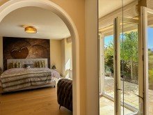 Master-Bedroom Exklusive Villa mit Bergpanorama und Innenpool 
 in Scheidegg / Lindenau im Allg�u