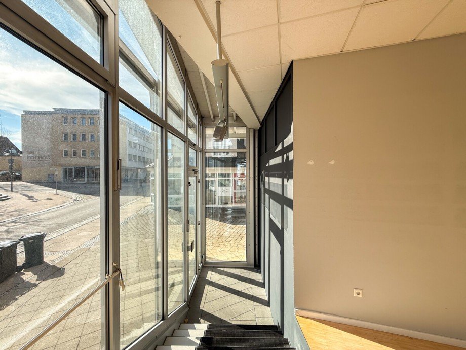 2. Eingang Einzelhandel Lindenberg im Allg�u