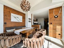 Essbereich Exklusive Villa mit Bergpanorama und Innenpool 
 in Scheidegg / Lindenau im Allg�u
