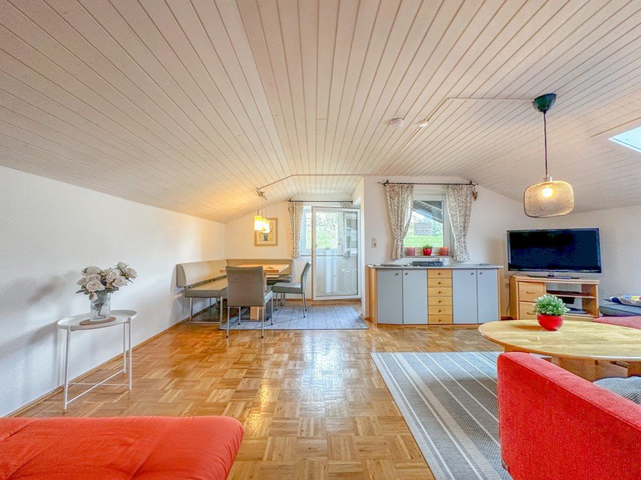 Wohnen/ Essen Dachgeschosswohnung Oberstaufen