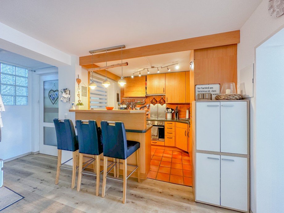 Einbauk�che mit Barhockern Etagenwohnung Oberstaufen