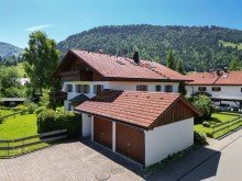 Hausansicht Hochgrat vor Augen: 
 2-Zimmer Ferienapartment mit Logenplatz
  in Steibis im Allg�u