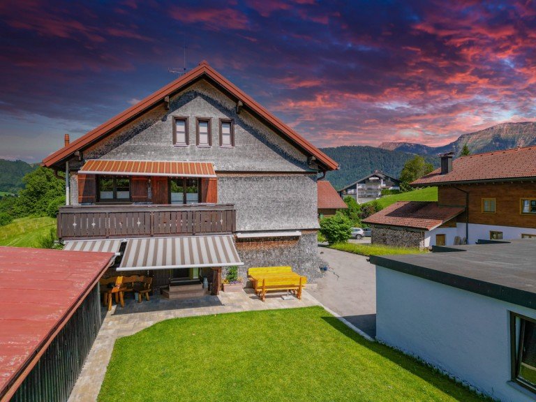  Oberstaufen / Steibis Erdgeschosswohnung Alpine Gem�tlichkeit pur: 3-Zimmerwohnung im idyllischen Bergdorf Steibis
