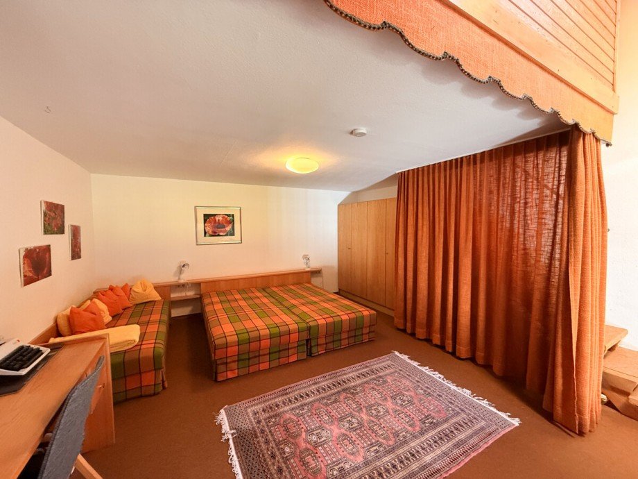 Schlafzimmer OG Maisonettewohnung Oberstaufen