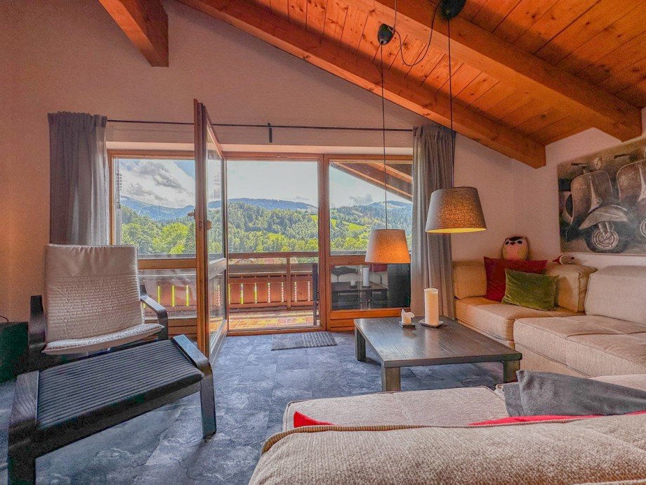 Wohnzimmer Etagenwohnung Oberstaufen / Wei�ach