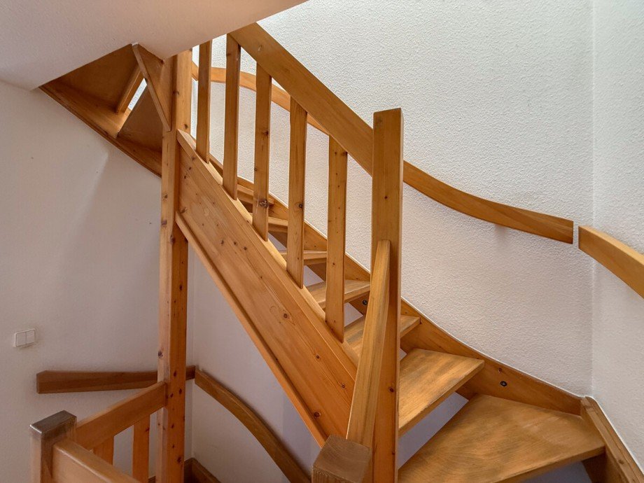 Massivholztreppe Reihenmittelhaus Oberreute