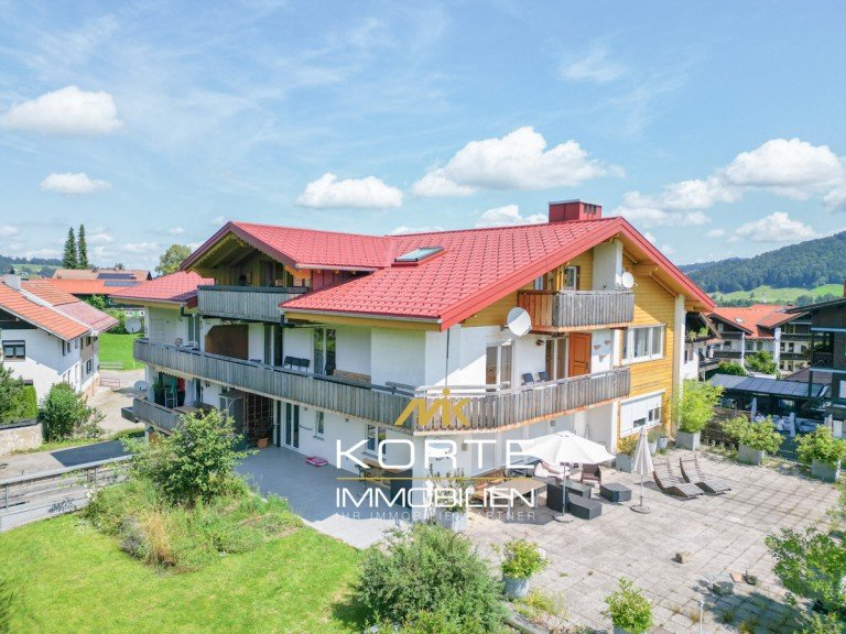 Wohnhaus Oberstaufen / Steibis Etagenwohnung Hochgrat-Blick: Ger�umige 4-Zimmerwohnung im Bergdorf Steibis bei Oberstaufen