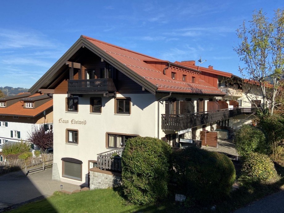 S�d-Westansicht Etagenwohnung Oberstaufen - Steibis