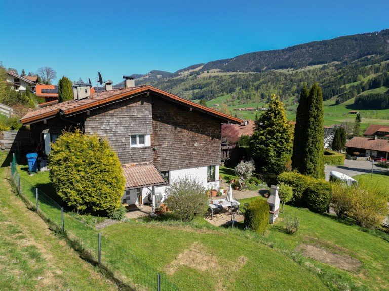 Garten Oberstaufen / Wiedemannsdorf Doppelhaush�lfte Charmante Doppelhaush�lfte mit S�d-West Ausrichtung in Wiedemannsdorf nahe Oberstaufen im Allg�u