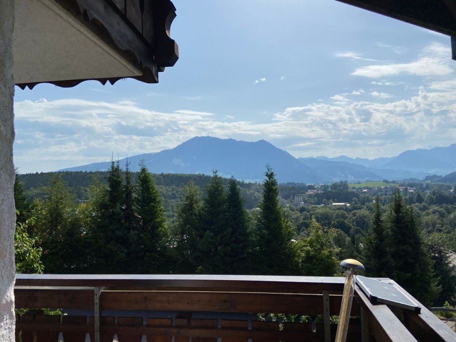 Balkon nach S�den EG. Mehrfamilienhaus Immenstadt im Allg�u
