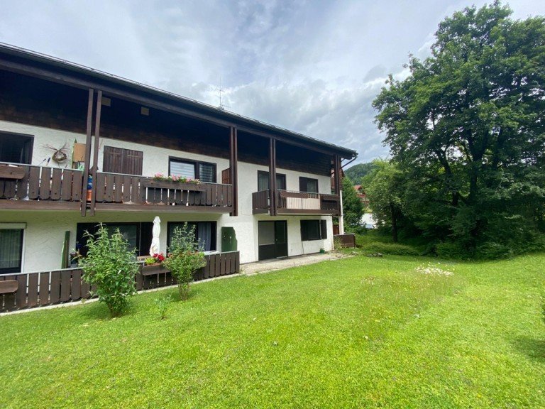 S�dansicht Oberstaufen - Weissach Erdgeschosswohnung 2 Zimmer Wohnung in Oberstaufen - Weissach mit Terrasse und Tiefgarage