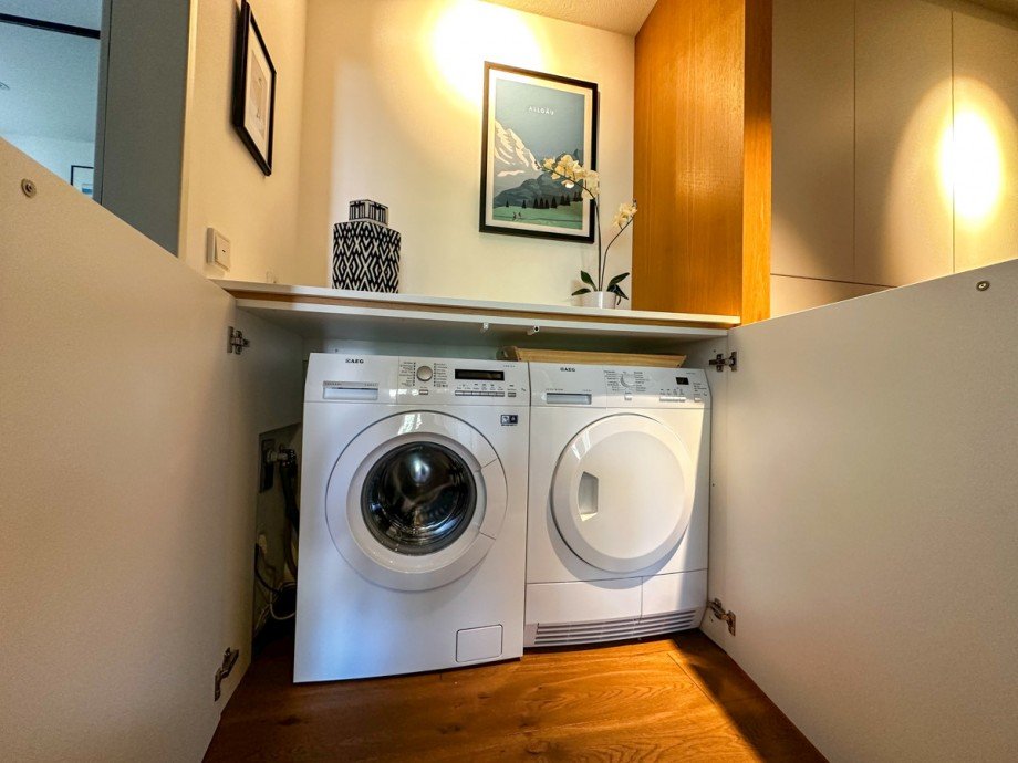Waschmaschine und Trockner verbaut Etagenwohnung Oberstaufen / Steibis