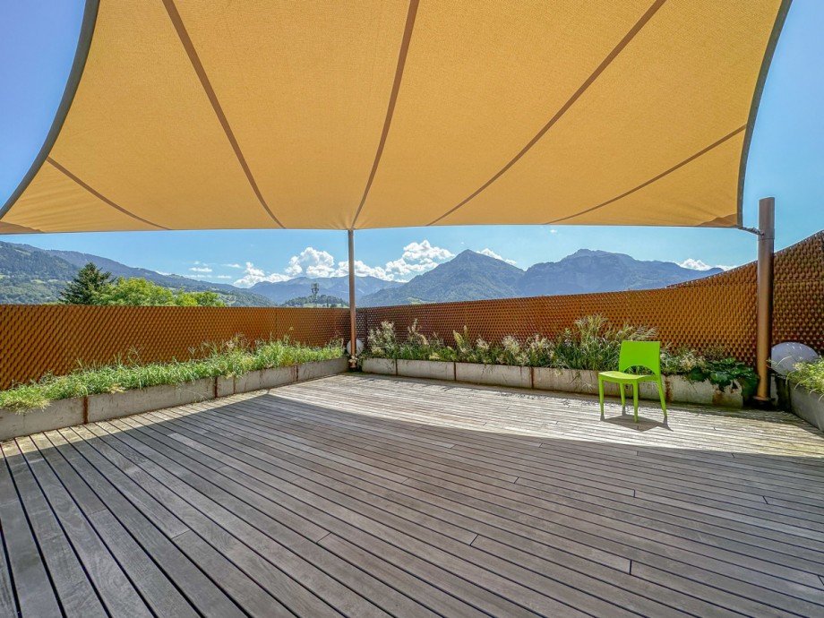 60qm Dachterrasse mit Sonnensegel Penthousewohnung Dornbirn