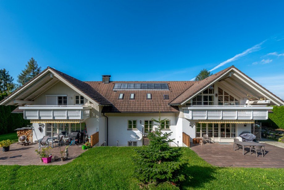 S�dansicht Mehrfamilienhaus Opfenbach