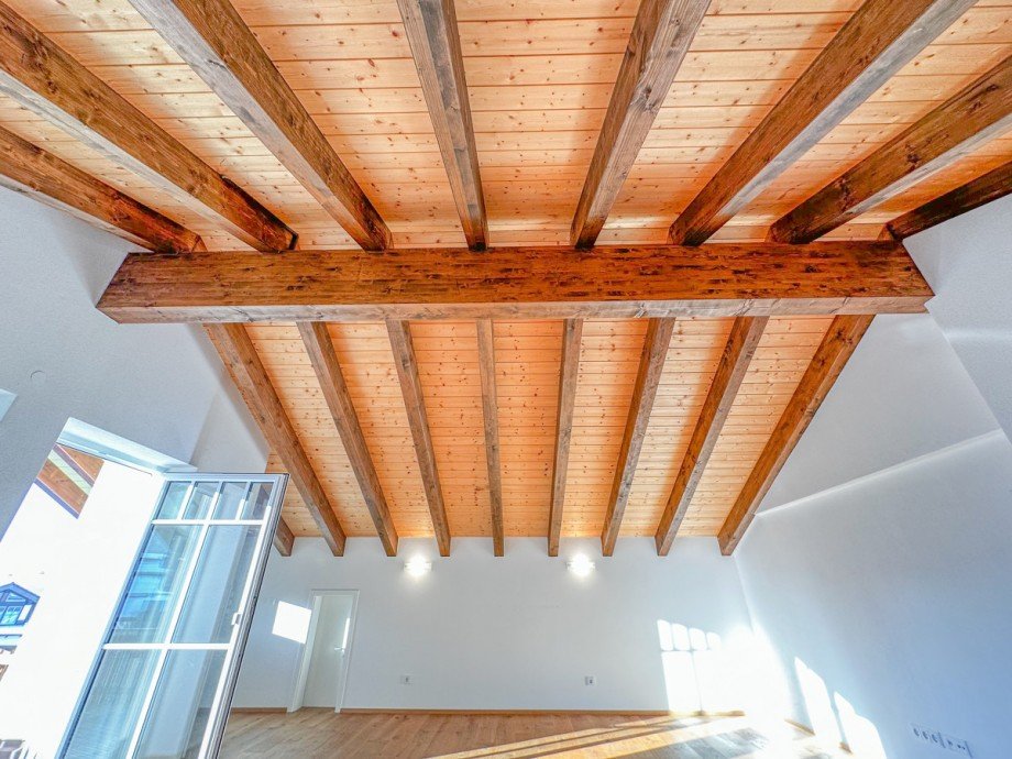 Sichtdachstuhl Dachgeschosswohnung Oberstaufen