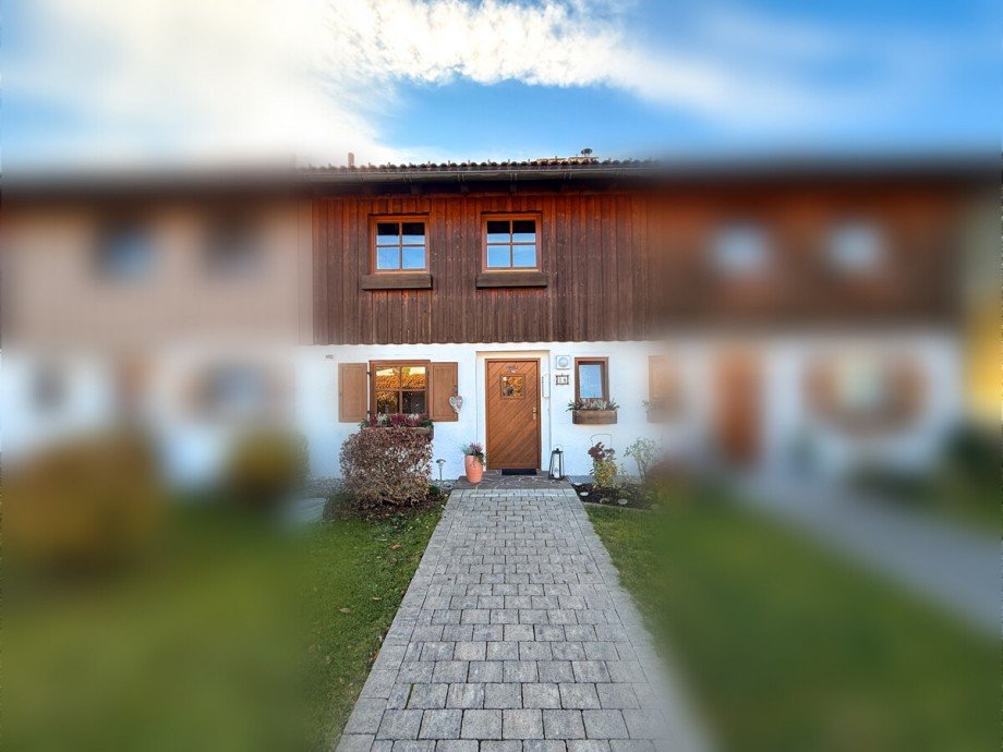 Hausansicht Front Reihenmittelhaus Lindenberg im Allg�u / Ellgassen