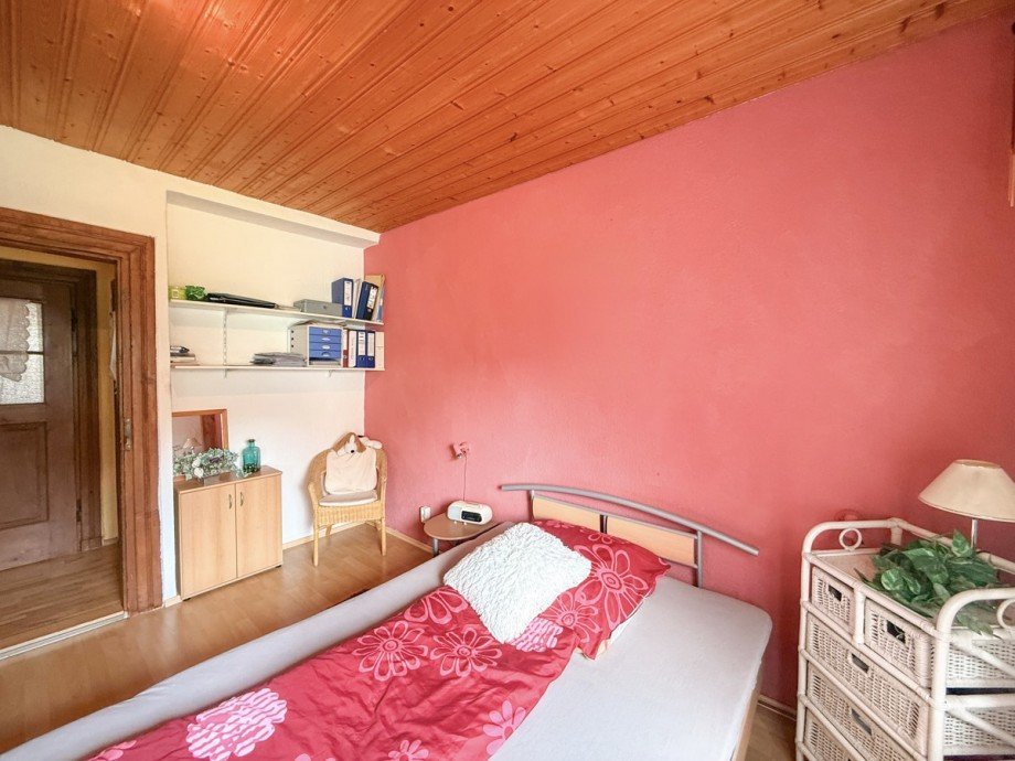 EG: Schlafzimmer Mehrfamilienhaus Lindenberg im Allg�u