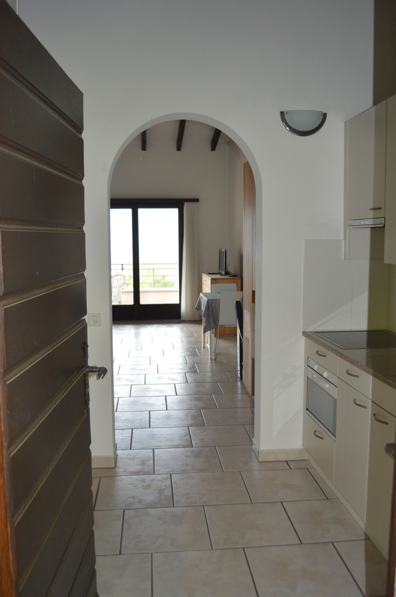 Eingang Etagenwohnung Vira (Gambarogno)