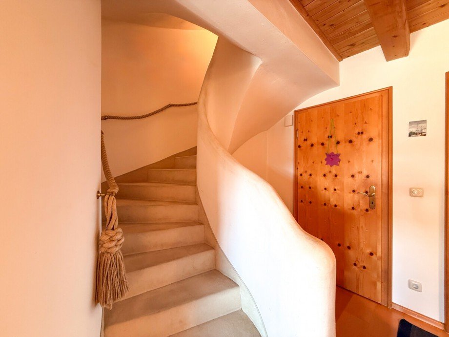 Treppe ins OG Reihenmittelhaus Lindenberg im Allg�u / Ellgassen