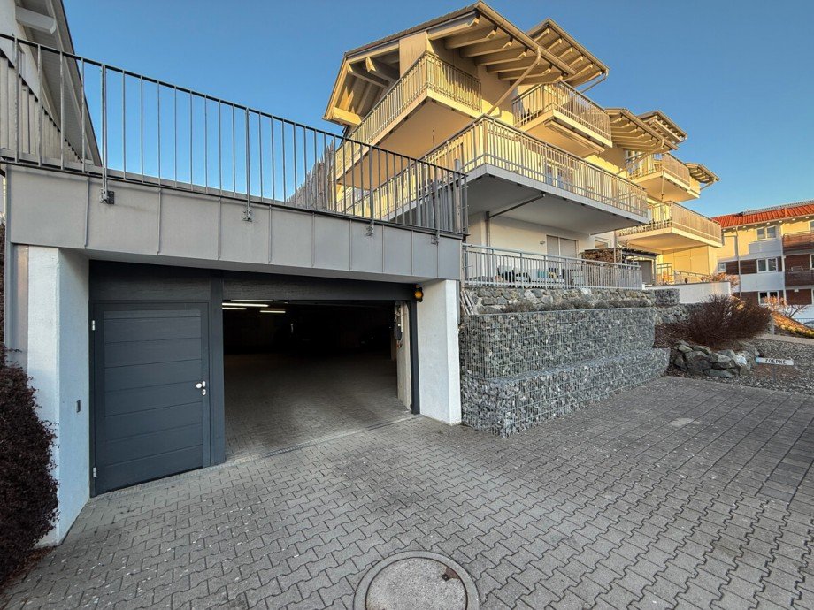 Garageneinfahrt Dachgeschosswohnung Oberstaufen / Kalzhofen