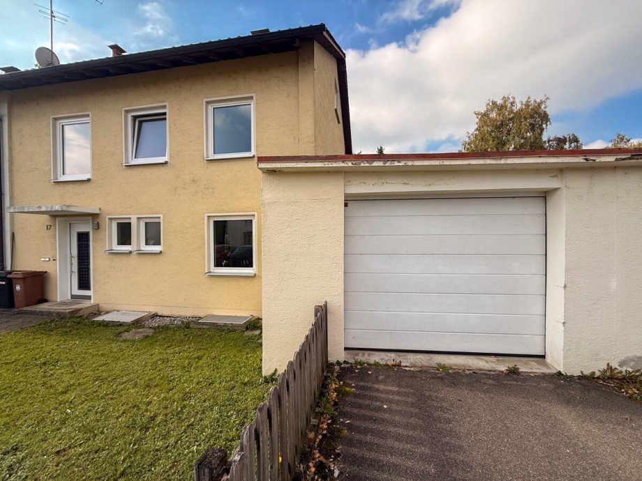 Hausansicht + Garage Reihenendhaus Lindau (Bodensee)
