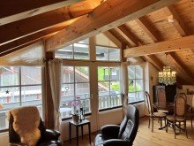  4 Zimmer Dachgeschoss Wohnung 
mit drei Balkonen!