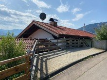 Stellpl�tze DG. Ein Haus in Top Lage 
in Immenstadt im Allg�u 
mit unverbaubarem Blick in die Berge!