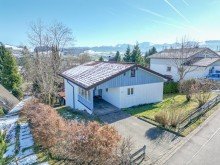Hausansicht Kleines Einfamilienhaus 
 mit PANORAMA - BERGBLICK in 
 Oberreute im Allg�u
