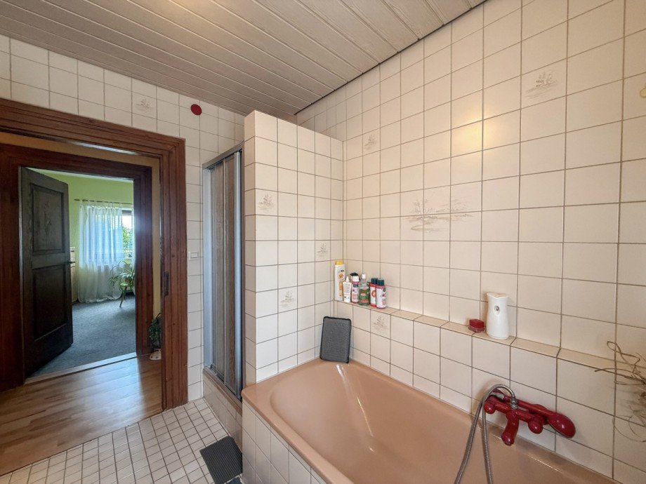 EG: Bad Mehrfamilienhaus Lindenberg im Allg�u