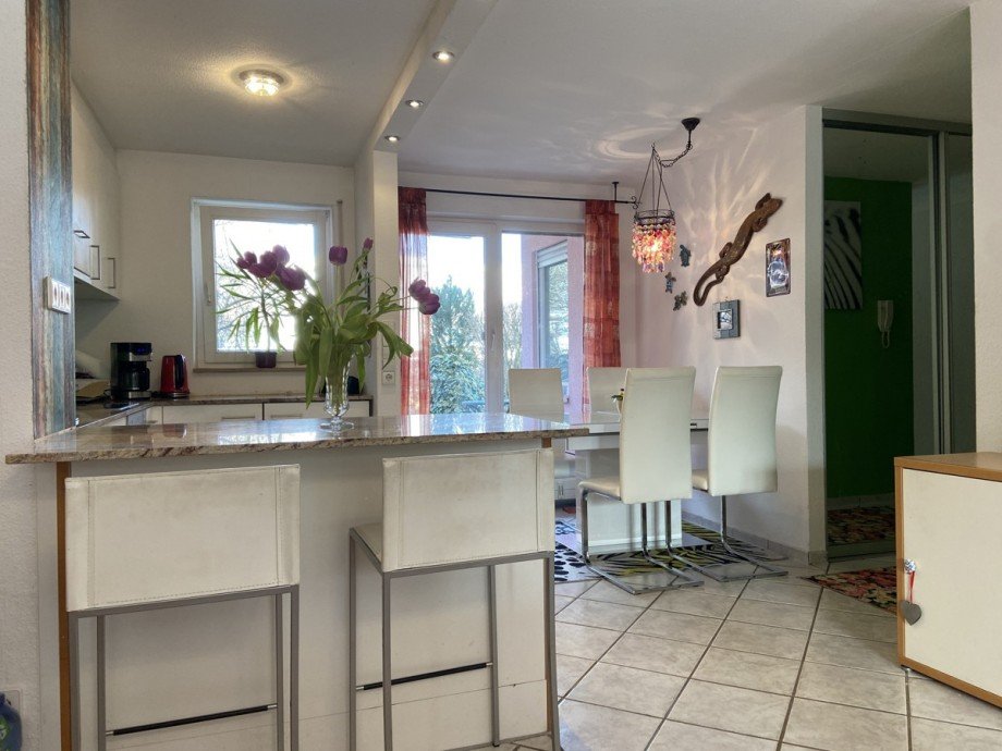 K�che mit Essplatz Erdgeschosswohnung Ludwigsburg
